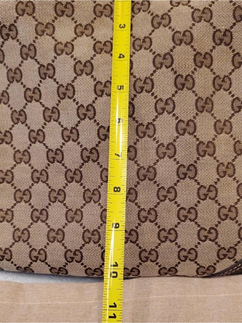 *Authentic* Gucci Beige Brown GG Canvas Shoulder Bag with Dark Brown Trim - Picture 10 of 14